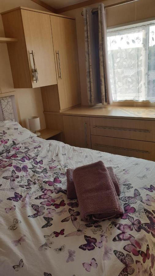 Lodge, Sleeps 4, With Sea & Countryside Views Vakantiehuis Ore
