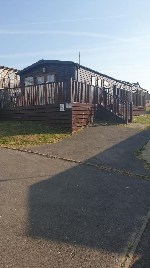 Lodge, Sleeps 4, With Sea & Countryside Views