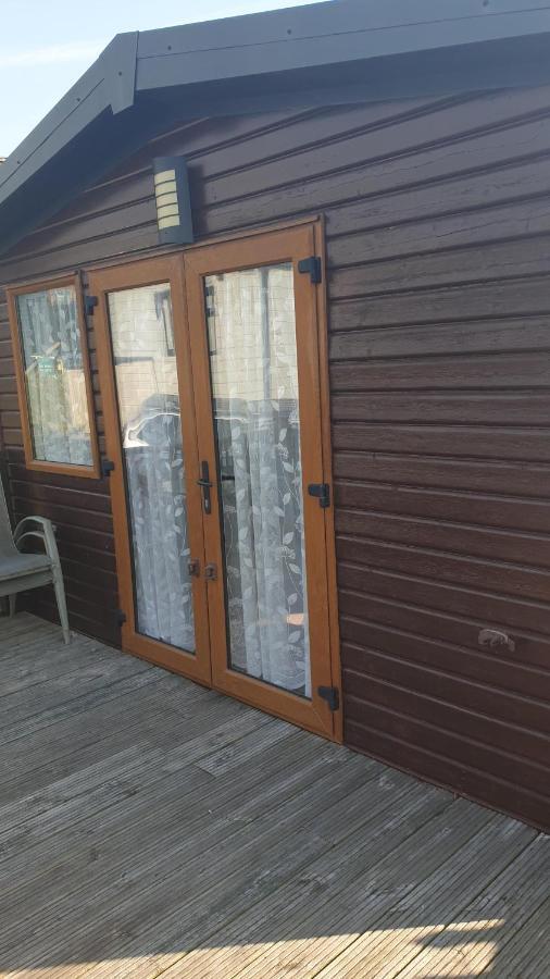 Lodge, Sleeps 4, With Sea & Countryside Views * Ore